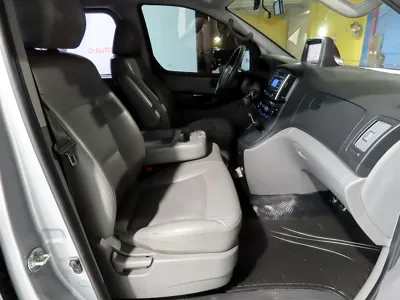Hyundai Starex 2016, 161653 км, за 5842.2 USD - фото 10