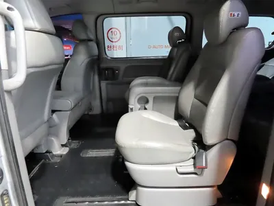 Hyundai Starex 2016, 161653 км, за 5842.2 USD - фото 11