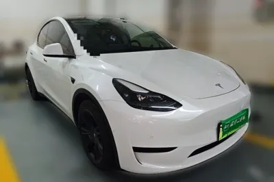 Tesla Model Y 2022, 64000 км, за 25661 USD
