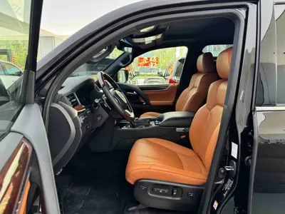 Lexus LX 2019, 100000 км, за 167238.9 USD