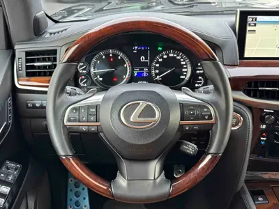 Lexus LX 2019, 100000 км, за 166430.9 USD - фото 15