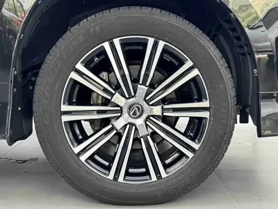 Lexus LX 2019, 100000 км, за 166430.9 USD - фото 16