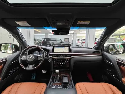Lexus LX 2019, 100000 км, за 166430.9 USD - фото 17