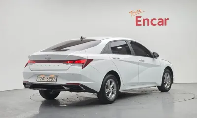 Hyundai Avante 2021, 68698 км, за 9783.19 USD