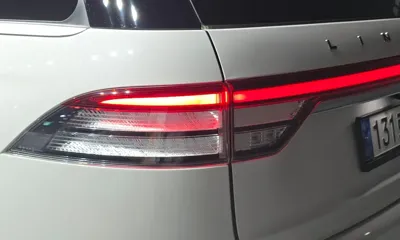 Lincoln Aviator 2022, 29106 км, за 38066.17 USD - фото 23