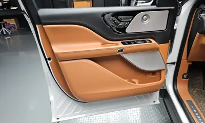Lincoln Aviator 2022, 29106 км, за 38066.17 USD - фото 24