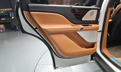 Lincoln Aviator 2022, 29106 км, за 38066.17 USD - фото 25