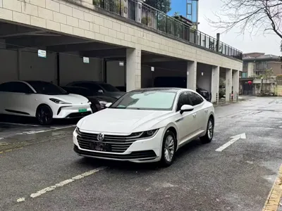 Volkswagen CC 2020, 104200 км, за 11757.93 USD