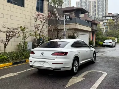 Volkswagen CC 2020, 104200 км, за 11757.93 USD - фото 9