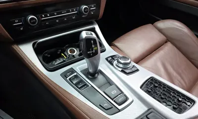 BMW 5-Series 2013, 89269 км, за 8336.62 USD - фото 9