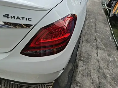 Mercedes-Benz C-Class 2019, 77700 км, за 14655.4 USD - фото 8