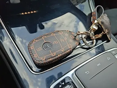 Mercedes-Benz C-Class 2019, 77700 км, за 14655.4 USD - фото 9
