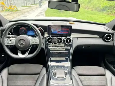 Mercedes-Benz C-Class 2019, 77700 км, за 14655.4 USD - фото 10
