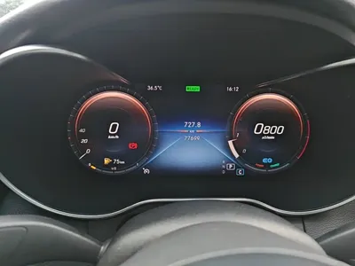 Mercedes-Benz C-Class 2019, 77700 км, за 14655.4 USD - фото 12