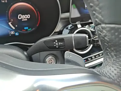 Mercedes-Benz C-Class 2019, 77700 км, за 14655.4 USD - фото 14