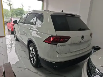 Volkswagen Tiguan L 2026, 100 км, за 20145.55 USD
