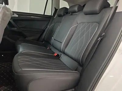 Volkswagen Tiguan L 2026, 100 км, за 20197.21 USD - фото 17
