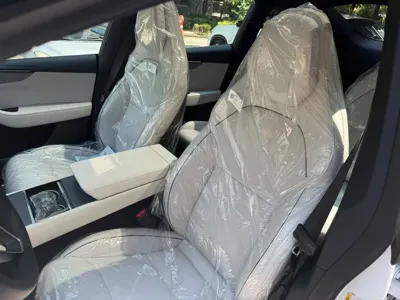 Tesla Model Y 2026, 42 км, за 48575.56 USD - фото 16