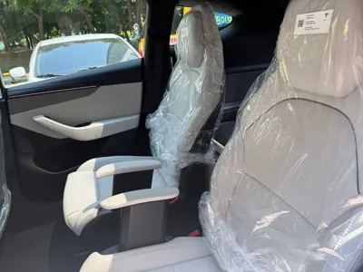 Tesla Model Y 2026, 42 км, за 48575.56 USD - фото 20