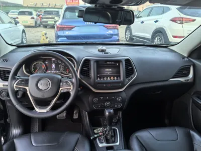 Jeep Cherokee 2016, 180700 км, за 6208 USD - фото 16