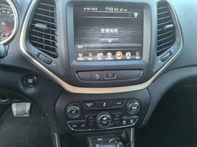Jeep Cherokee 2016, 180700 км, за 6208 USD - фото 18