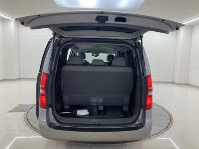 Hyundai Starex 2019, 131538 км, за 11826.89 USD - фото 20