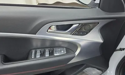 Genesis G70 2018, 134017 км, за 11583.52 USD - фото 29