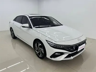 Hyundai Elantra 2023, 15000 км, за 13507.68 USD