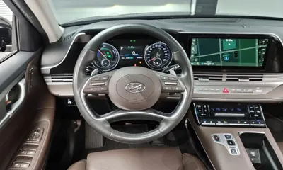 Hyundai Grandeur 2020, 49934 км, за 16158.69 USD - фото 13