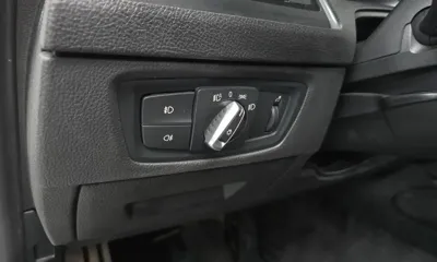 BMW 1-Series 2018, 127338 км, за 12026.26 USD - фото 28