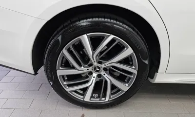 Mercedes-Benz E-Class 2024, 23620 км, за 44848.19 USD