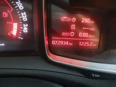 DS DS 6 2017, 72900 км, за 5451.67 USD