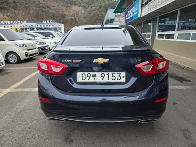 ChevroletGMDaewoo Cruze 2017, 150532 км, за 2841.1 USD