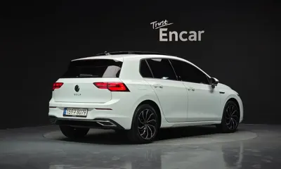 Volkswagen Golf 2022, 44852 км, за 19860.64 USD
