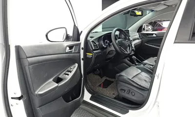 Hyundai Tucson 2019, 113421 км, за 8013.03 USD - фото 11