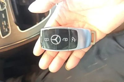 Mercedes-Benz E-Class 2019, 152900 км, за 26751 USD - фото 23