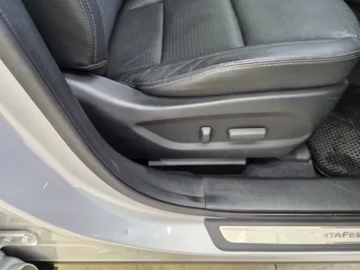 Hyundai Santafe 2015, 106000 км, за 6440.29 USD