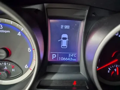 Hyundai Santafe 2015, 106000 км, за 6440.29 USD - фото 15