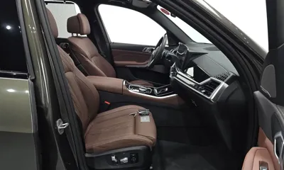 BMW X5 2025, 11398 км, за 81725.09 USD - фото 12