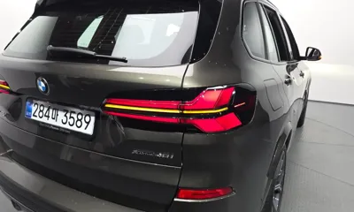 BMW X5 2025, 11398 км, за 81725.09 USD - фото 23