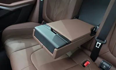 BMW X5 2025, 11398 км, за 81725.09 USD - фото 33