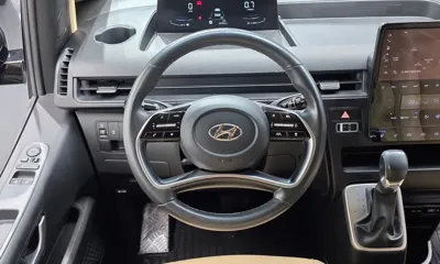 Hyundai Staria 2022, 59942 км, за 16213.73 USD - фото 13
