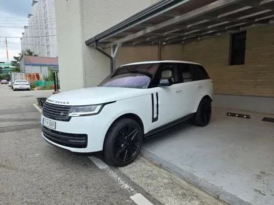 Land Rover Range Rover 2023, 58756 км, за 123594.96 USD