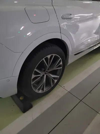 Audi Q8 2022, 45000 км, за 47105.54 USD