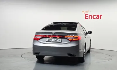 Hyundai Grandeur 2012, 127135 км, за 3305.13 USD