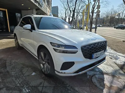 Genesis GV70 · 2025 год