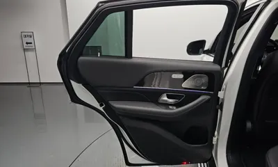 Mercedes-Benz GLE-Class 2023, 49360 км, за 47163.72 USD - фото 25