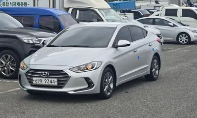 Hyundai Avante · 2016 год