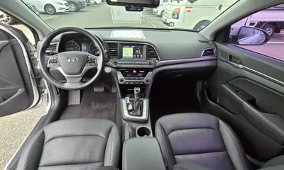 Hyundai Avante 2016, 55202 км, за 7866.21 USD