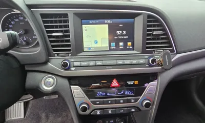 Hyundai Avante 2016, 55202 км, за 7866.21 USD - фото 9